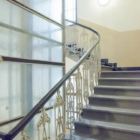 Luxury Spacious Apartment *